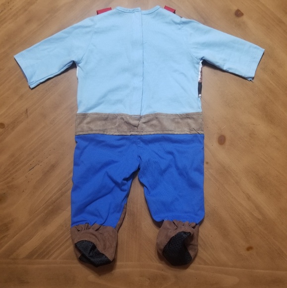 western costume - Picture 3 of 3